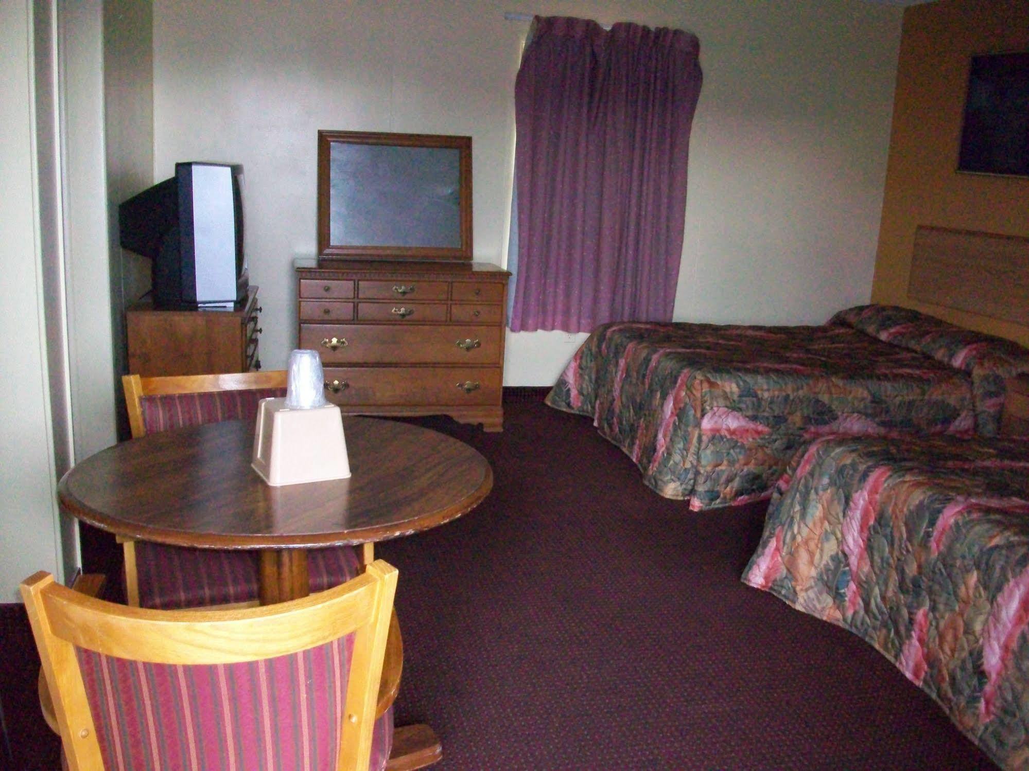 Skyland Inn - Bristol Hilander Park Eksteriør bilde